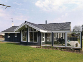 Holiday home Solsbækvej
